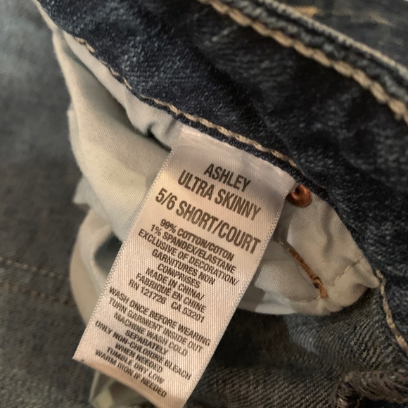 Pre-Owned Early 2000s Lot of AEROPOSTALE Jeans (sz 5/6)  and 2 Lace Tops (Sz M) - Picture 12 of 16